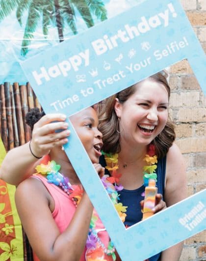 birthday selfie sign